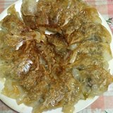 椎茸、春キャベツ、豚挽き肉の餃子